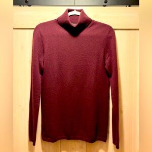 Ann Taylor cashmere turtleneck sweater size M